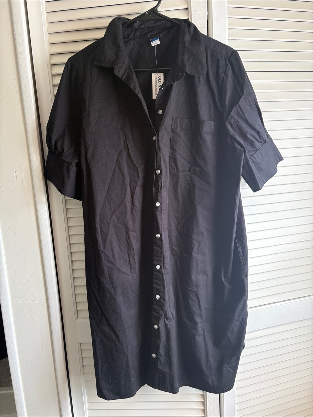 Old Navy Black Short-Sleeve Button-Down Dress
